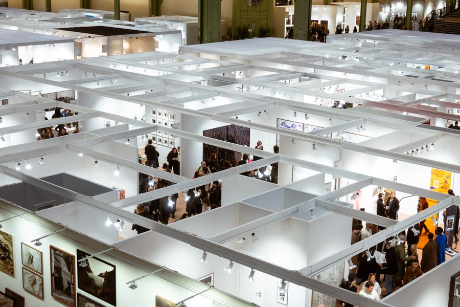 career fair crowd