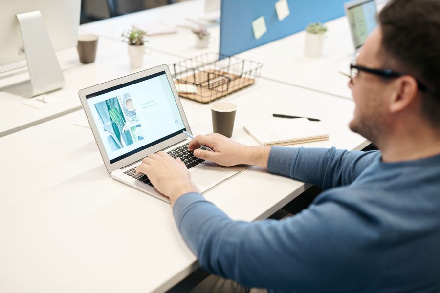 person applying job online
